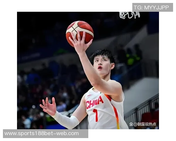 媒体人分析曾凡博表现称教练未设投篮战术需时间适应比赛节奏 媒体人分析曾凡博表现称教练未设投篮战术需时间适应比赛节奏