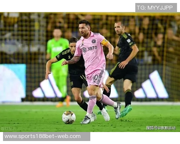 梅西精彩兜射破门助迈阿密领先亚特兰大联苏牙中楣错失良机